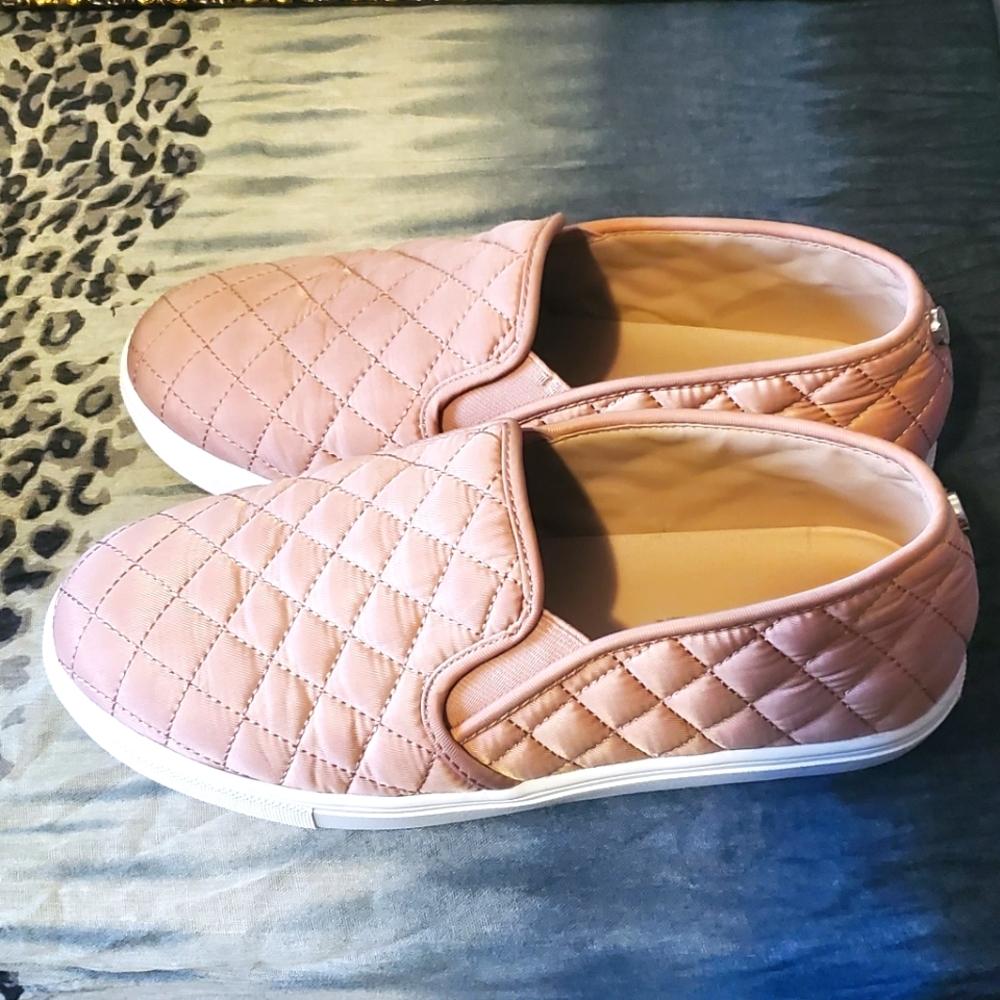 Steve Madden quilted slip on shoes
